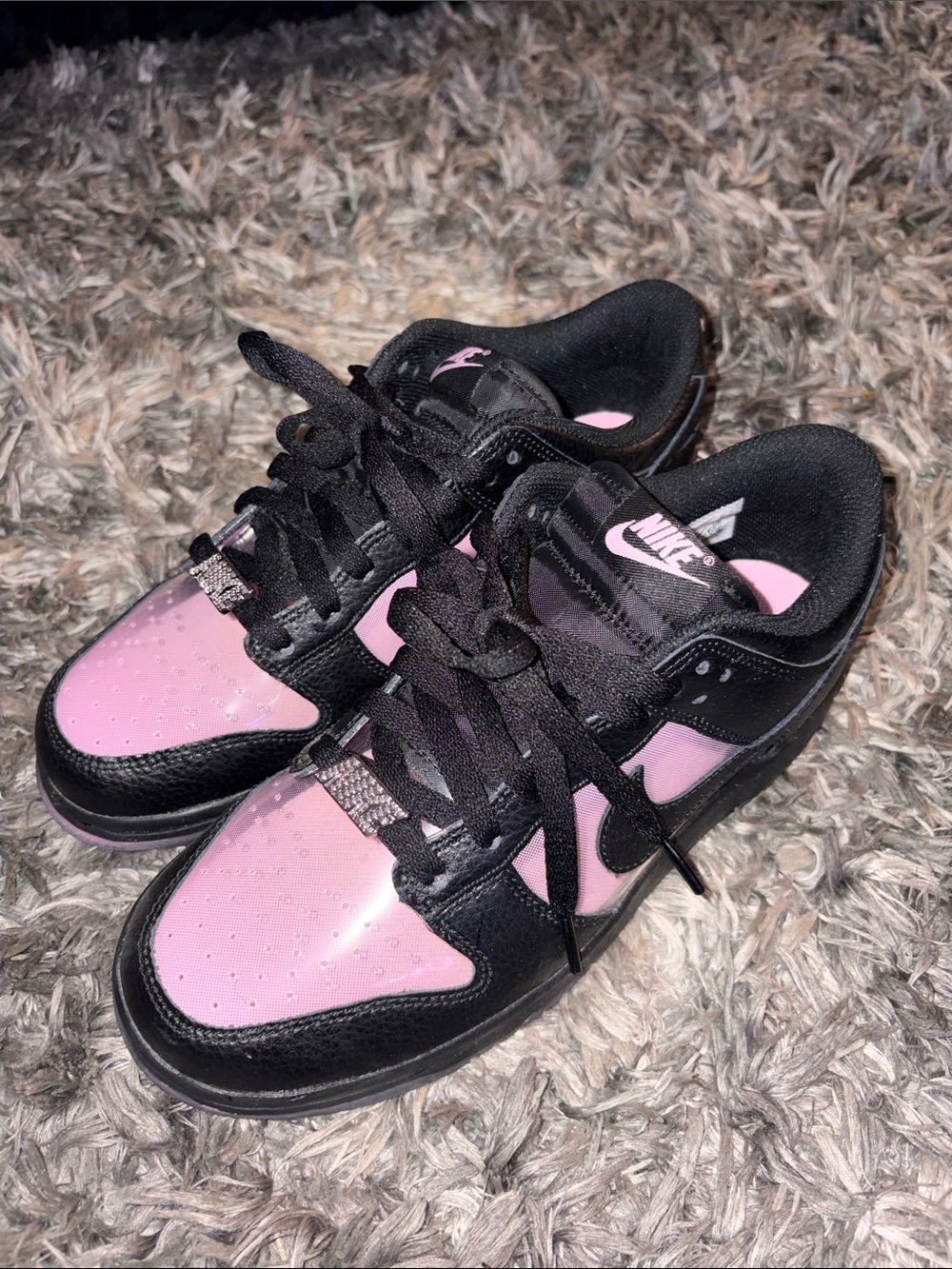 Nike  dunks Sneakers in transparent Pink and Black